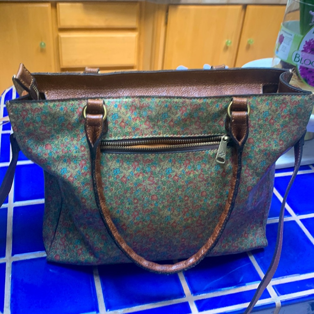 NWT Patricia Nash Coral Bouquet Tote